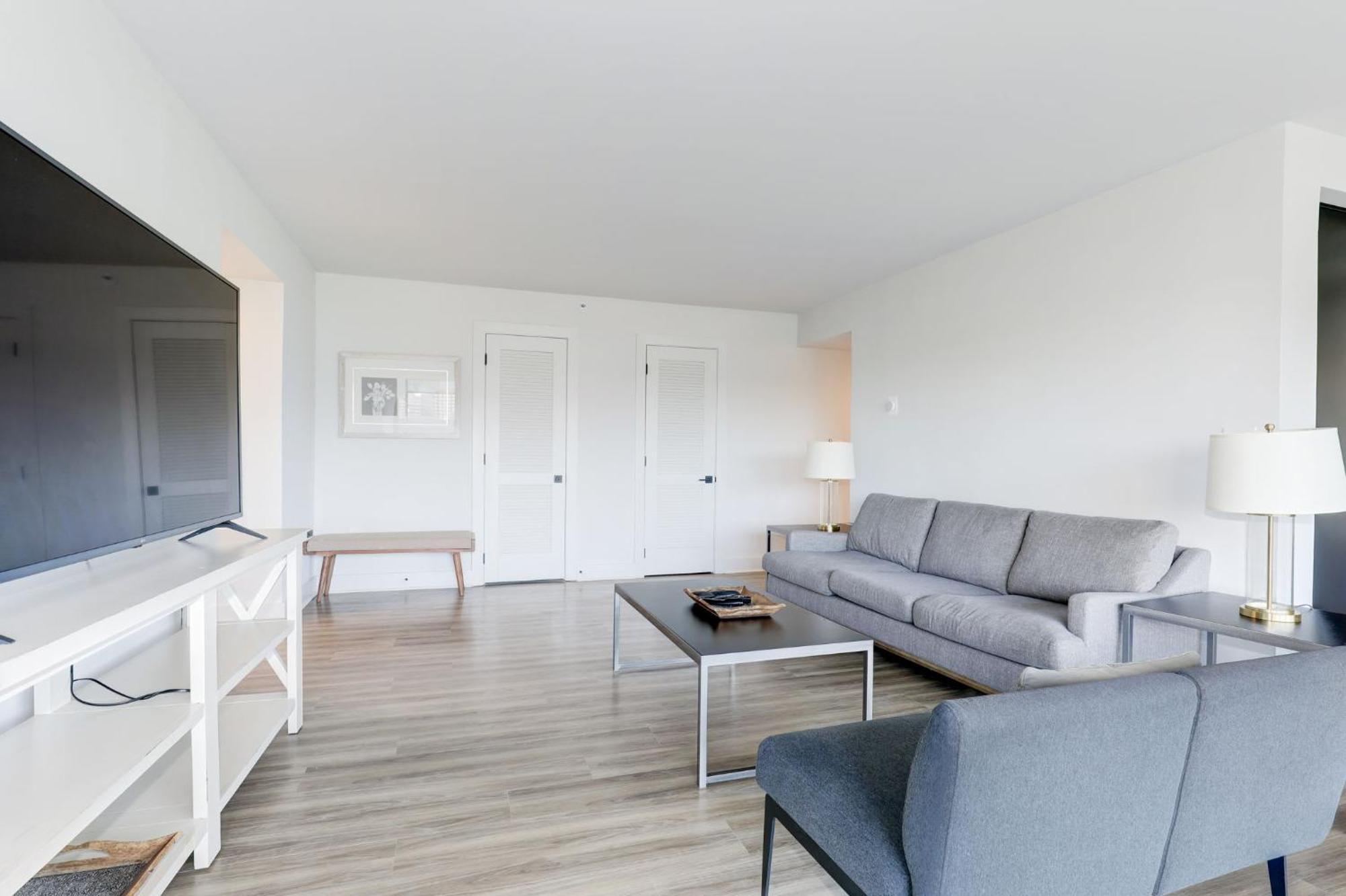 2Br Executive Apartment In Prime Location 알링턴 외부 사진