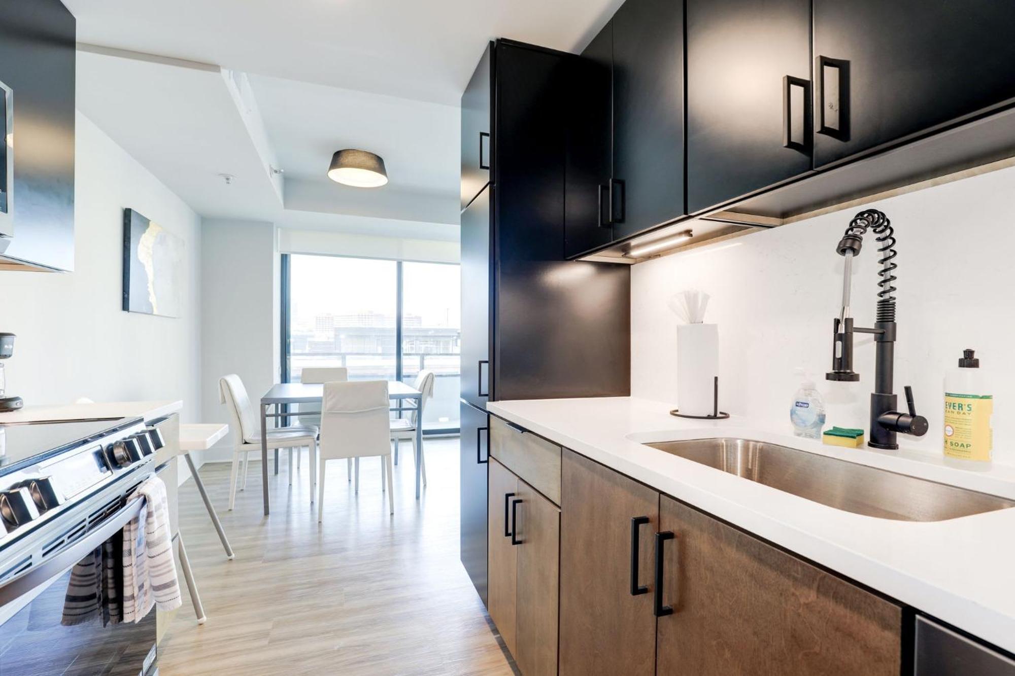 2Br Executive Apartment In Prime Location 알링턴 외부 사진